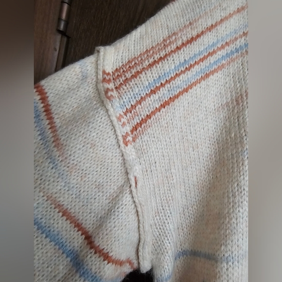 Oversized Cream, Orange & Blue a.n.a. Sweater with wide neckline and ribbed cuff - Picture 4 of 6